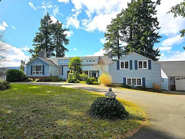 3910 3rd Ave , Port Alberni, BC V9Y 4G2