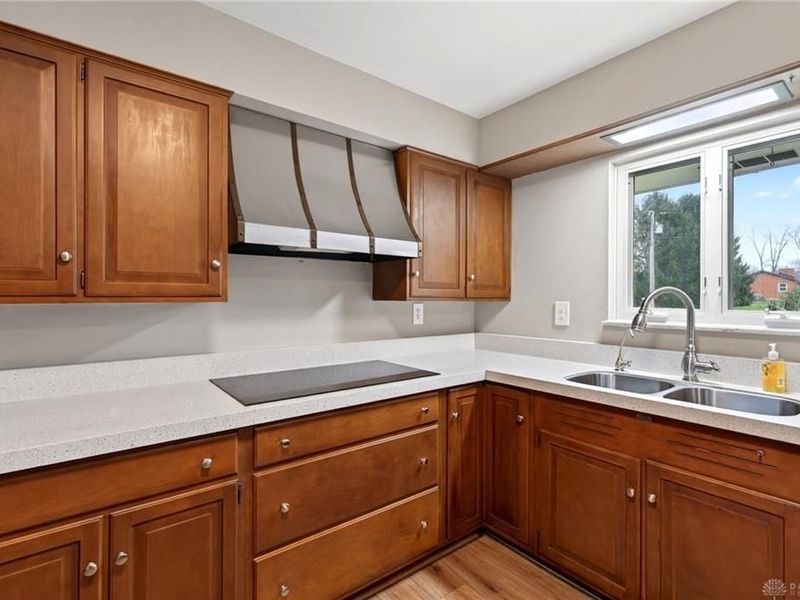 543 W Krepps Road, Spring Valley Township, OH 45385 Photo 15