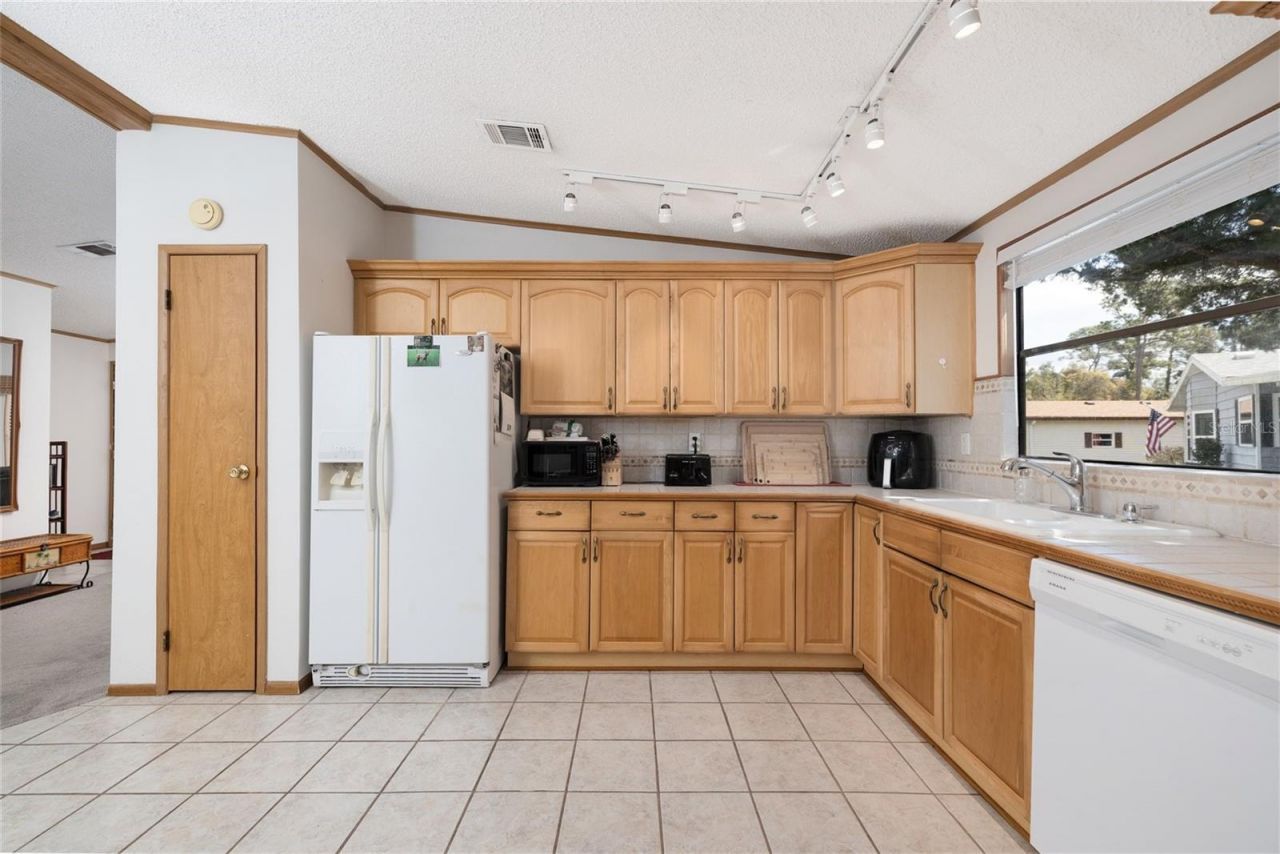 412 Schooner Avenue, Edgewater, FL 32141 Photo