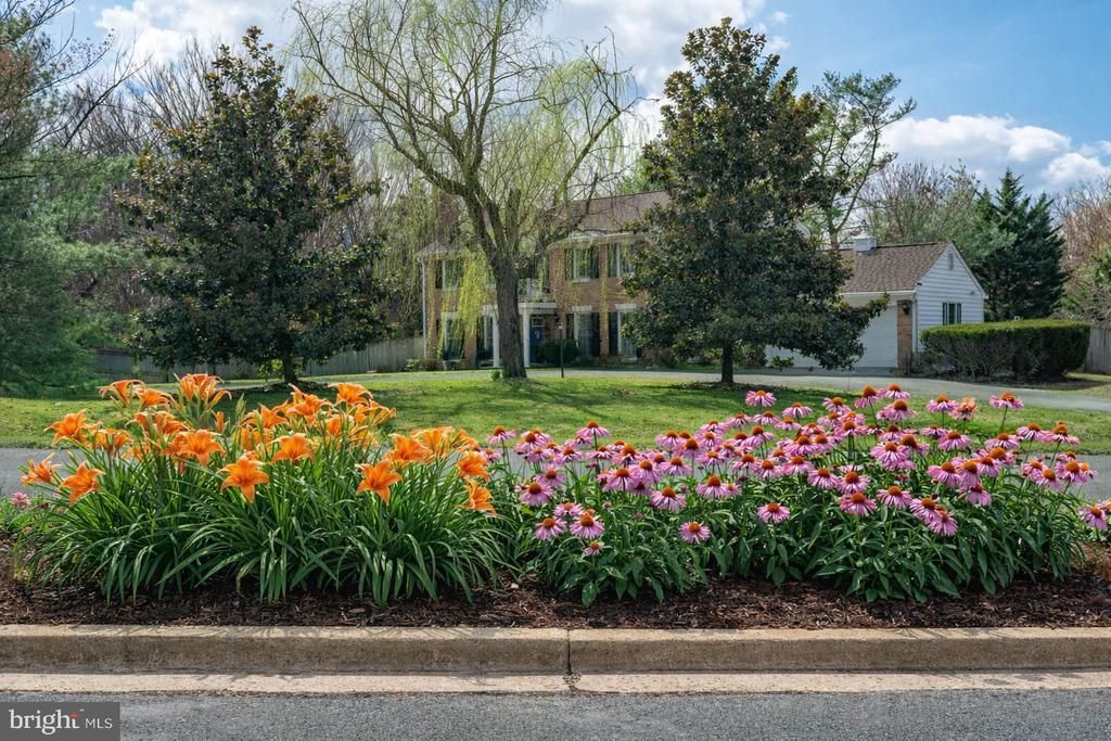 14900 WESTBURY ROAD, ROCKVILLE, MD 20853