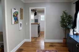 460 Hampton Street photo 4