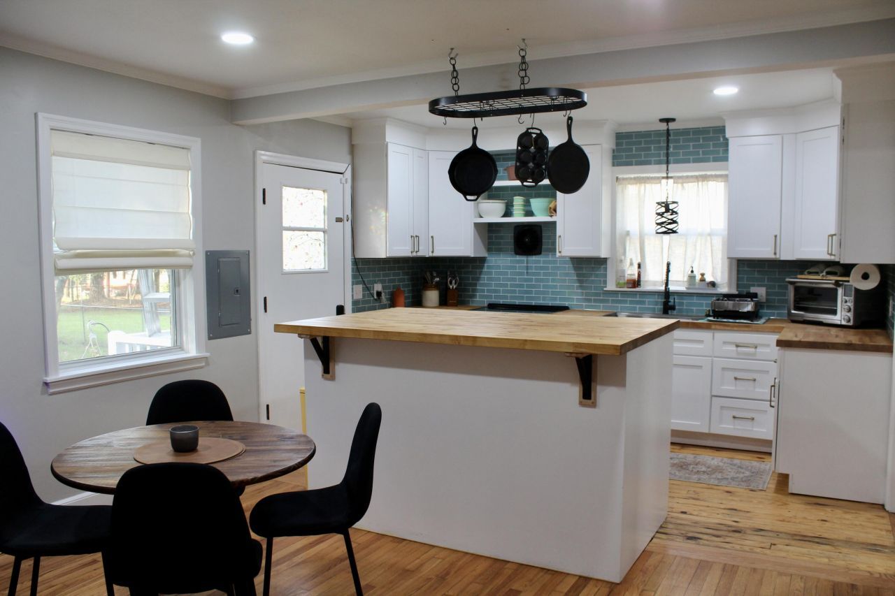 460 Hampton Street Photo 6