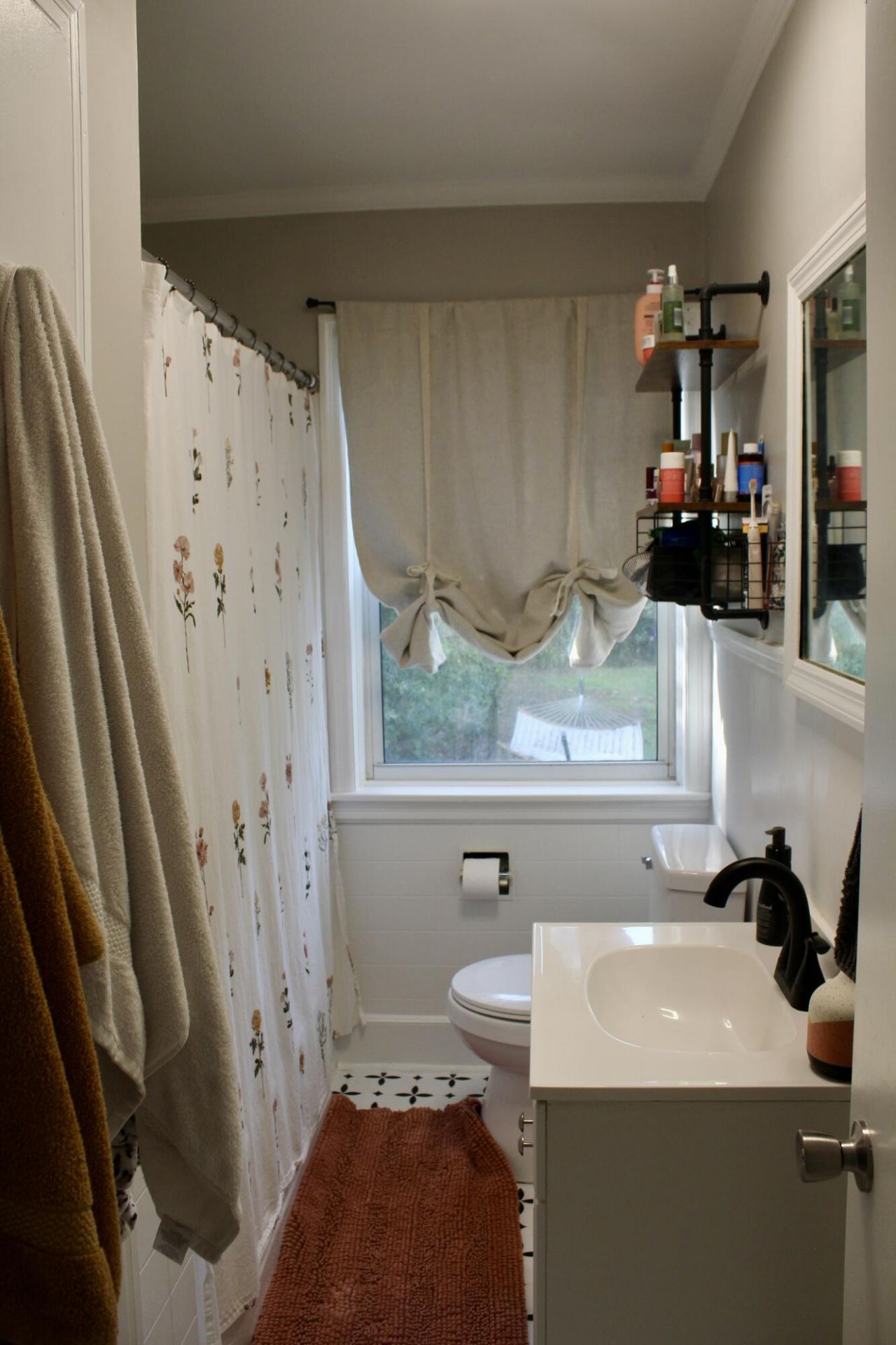 460 Hampton Street Photo 8