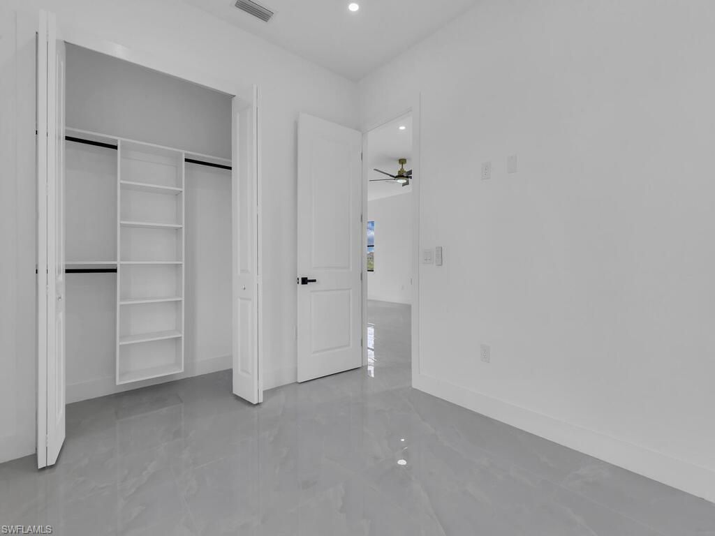 380 Cratsley Ave S, Lehigh Acres, FL 33974 Photo