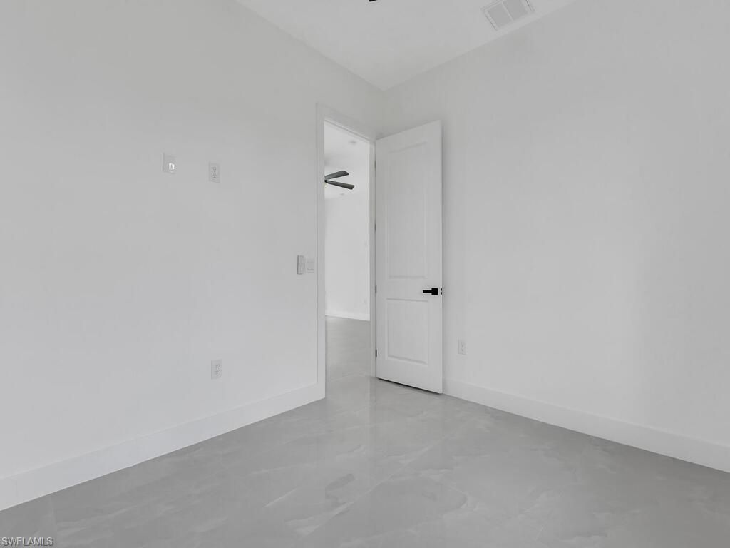 380 Cratsley Ave S, Lehigh Acres, FL 33974 Photo