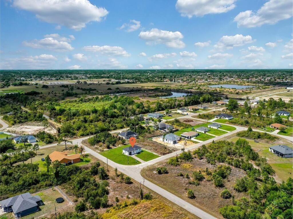 380 Cratsley Ave S, Lehigh Acres, FL 33974 Photo