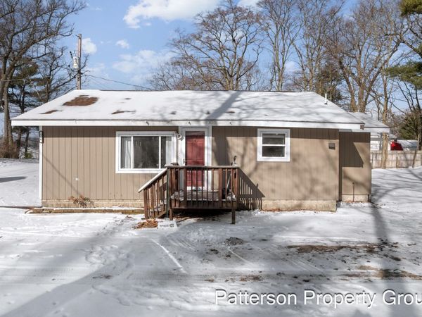 164 E Washington Road, Twin Lake, MI 49457