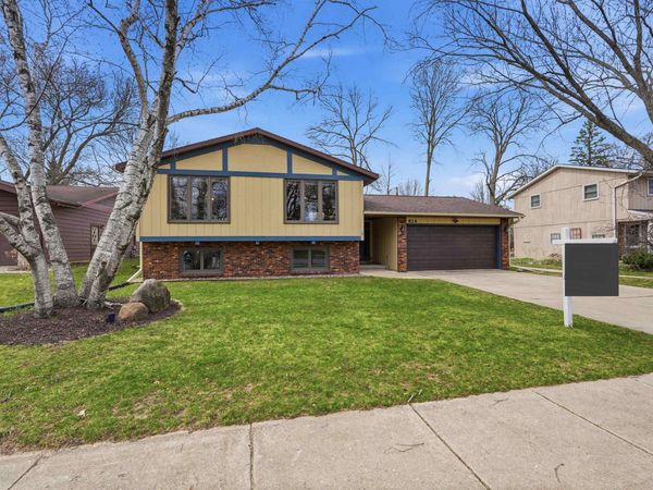 614 Chatham Terrace, Madison, WI 53711