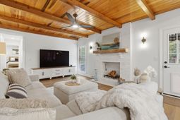 101 Huckleberry Lane photo 4