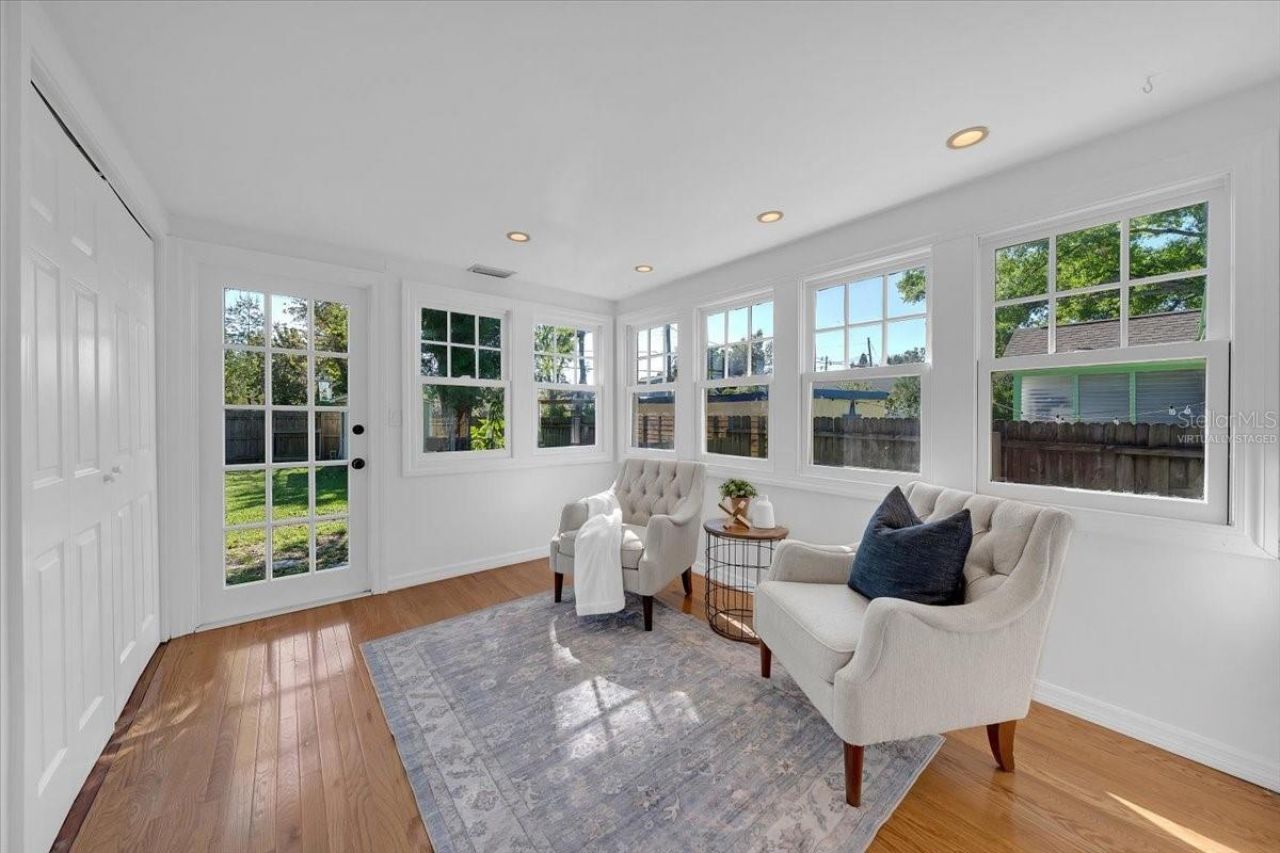 943 Queen Street N, Saint Petersburg, FL 33713 Photo