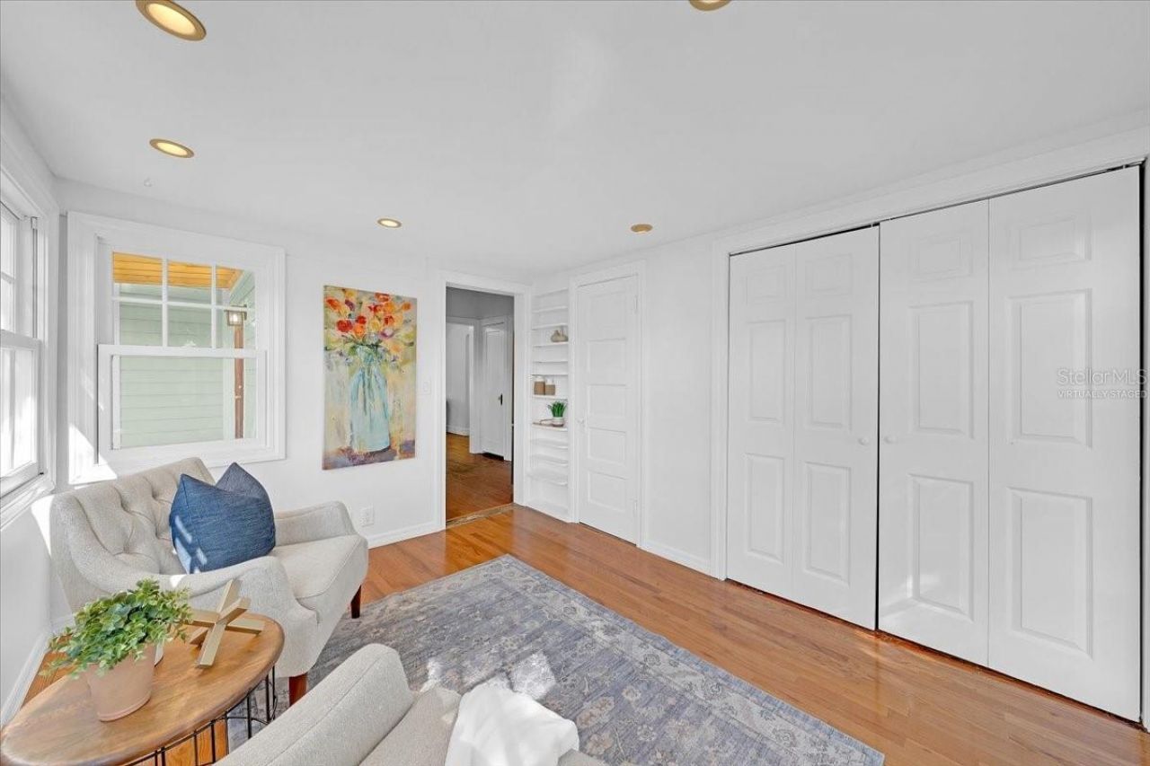 943 Queen Street N, Saint Petersburg, FL 33713 Photo