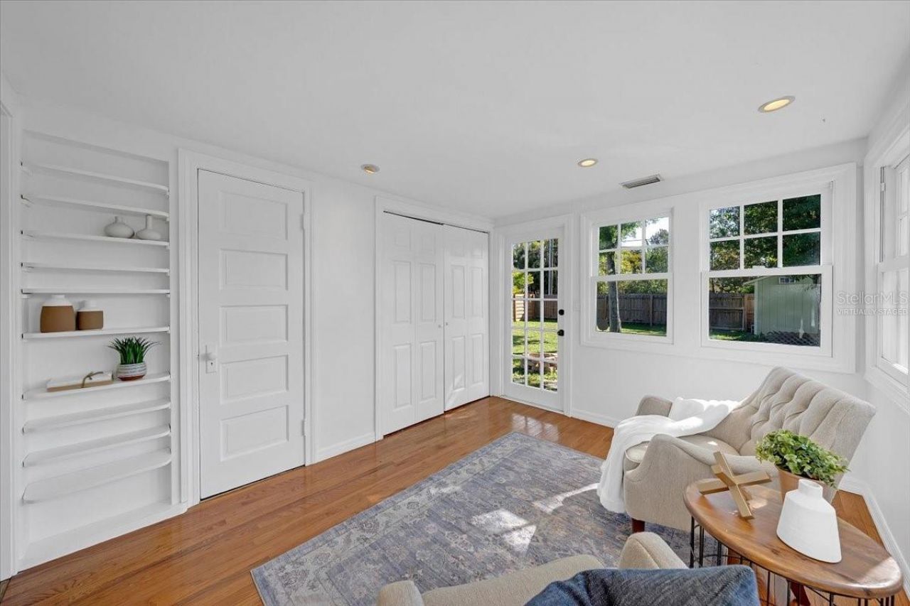 943 Queen Street N, Saint Petersburg, FL 33713 Photo