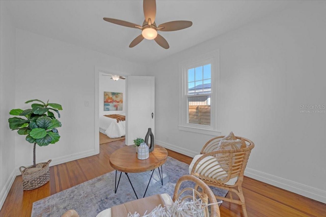 943 Queen Street N, Saint Petersburg, FL 33713 Photo