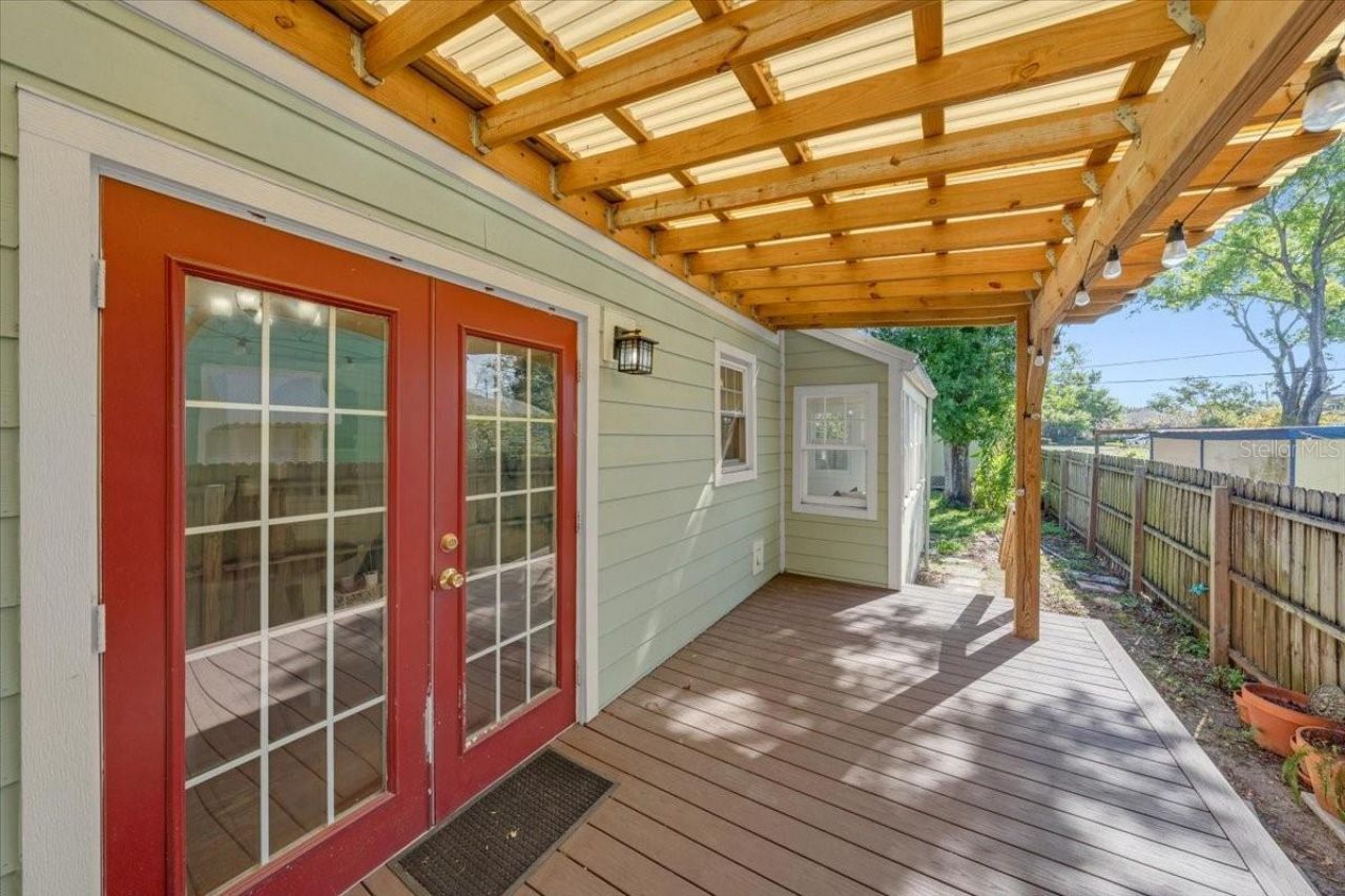 943 Queen Street N, Saint Petersburg, FL 33713 Photo