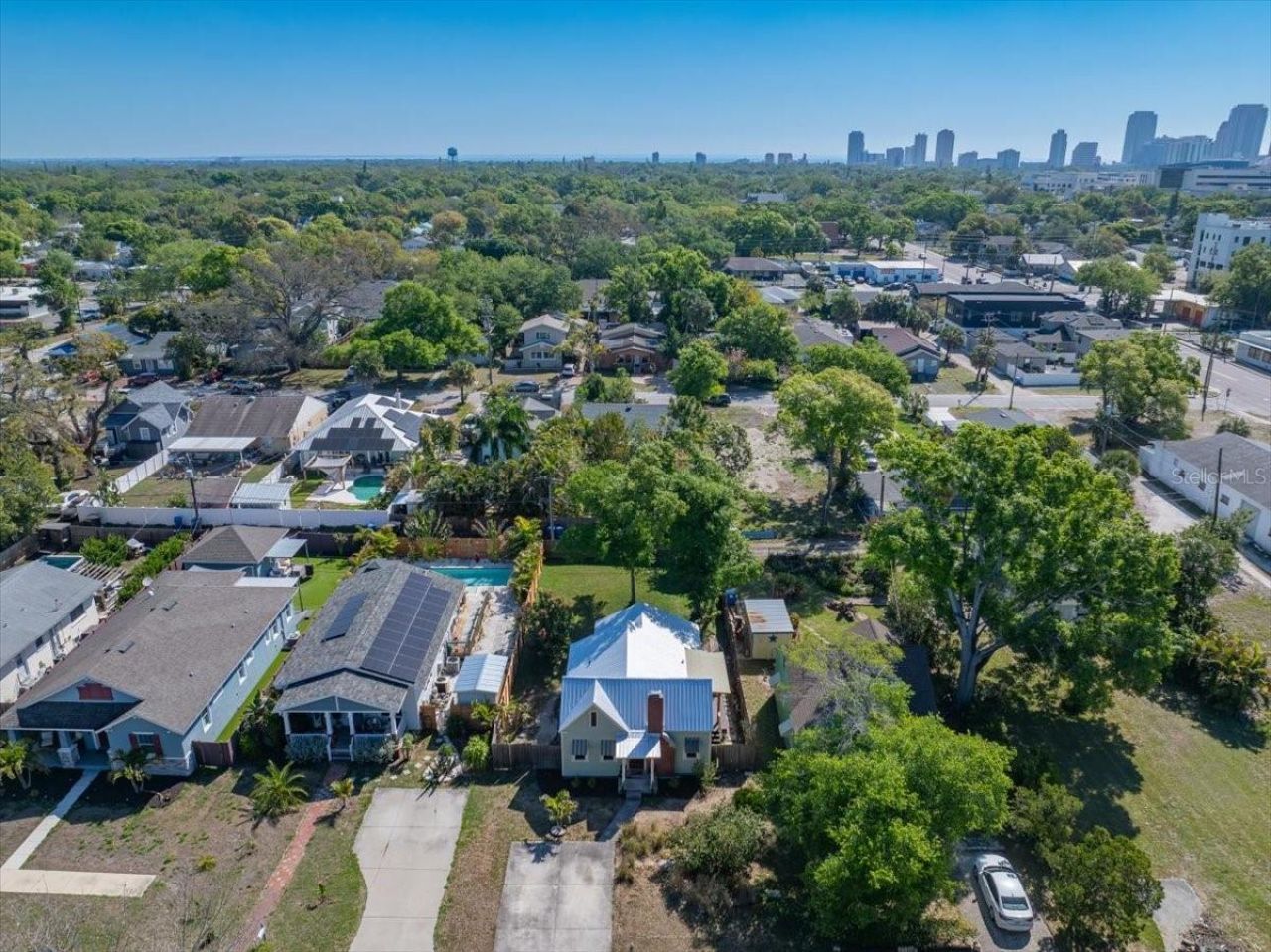 943 Queen Street N, Saint Petersburg, FL 33713 Photo