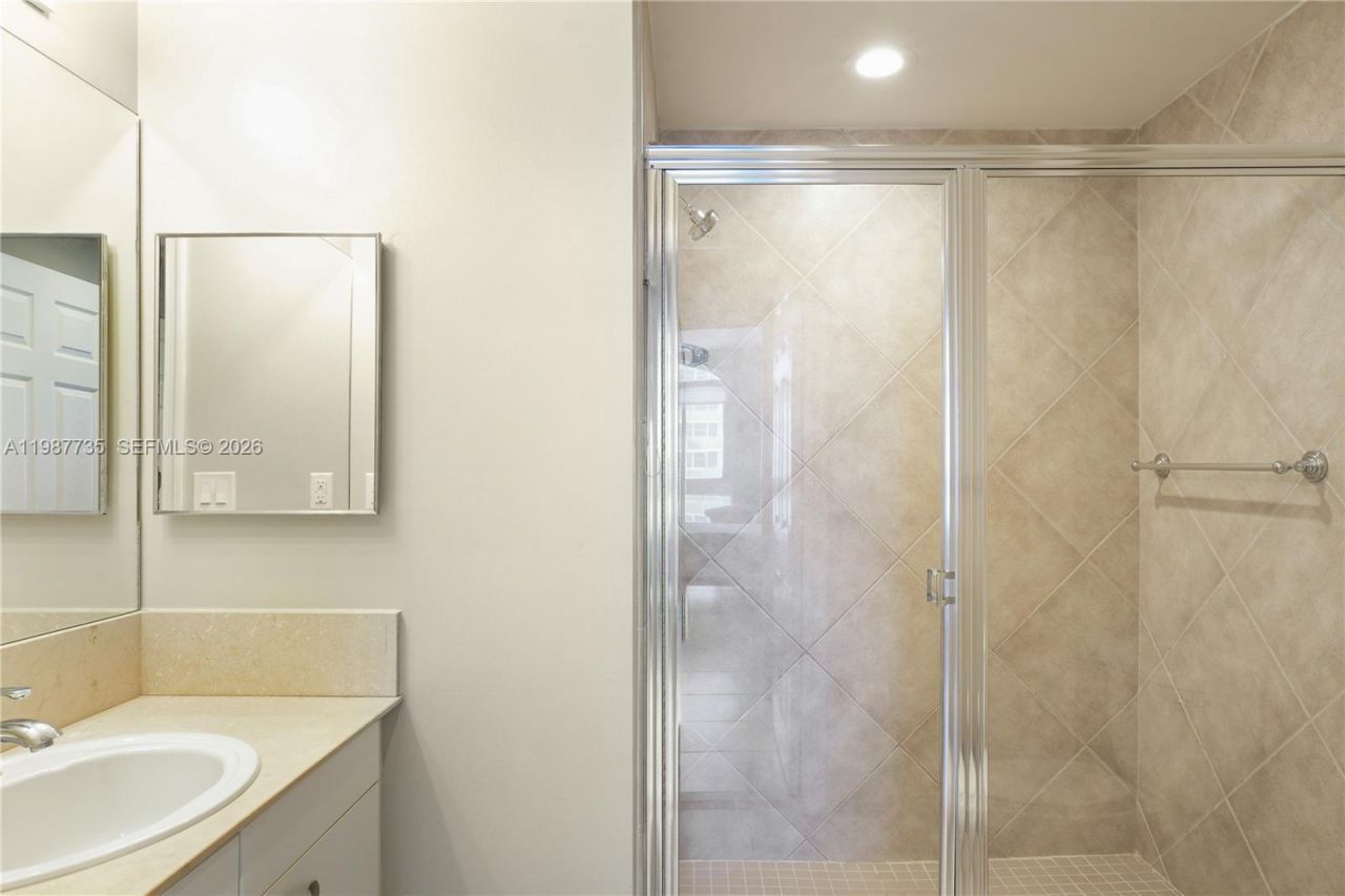 2080 S Ocean Dr , Unit PH4, Hallandale Beach, FL 33009 Photo