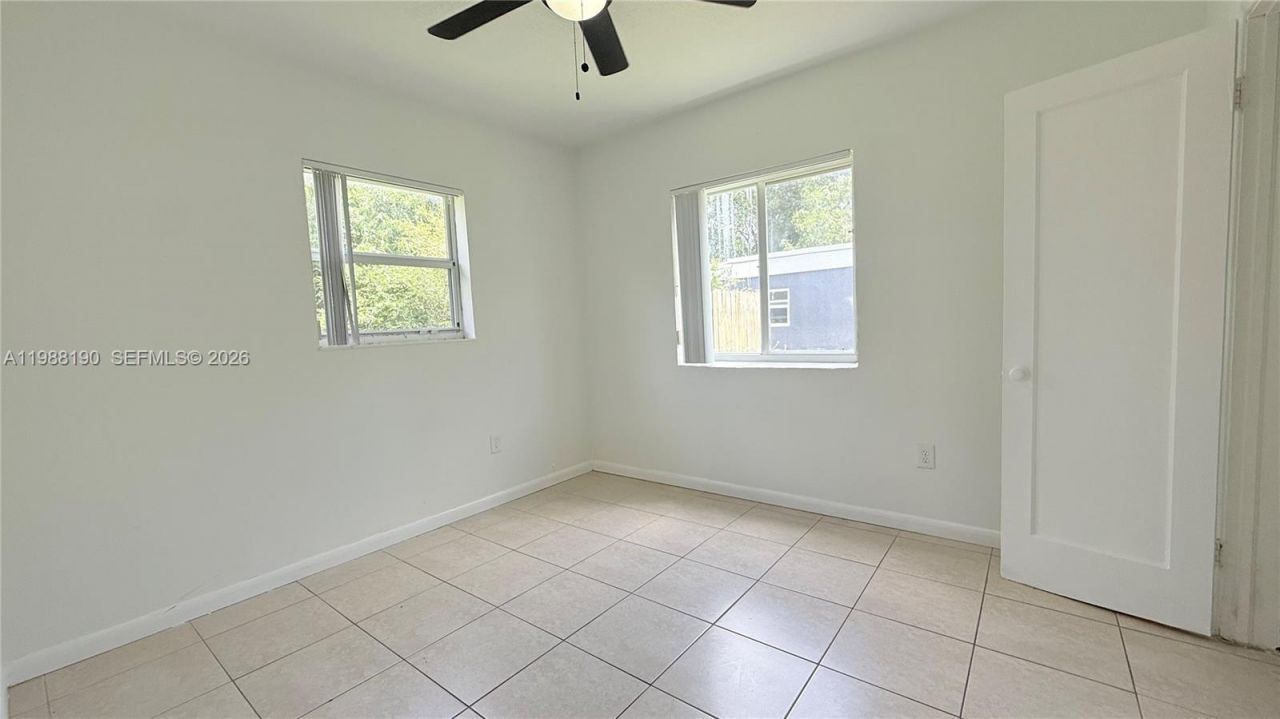 1411 NE 155th Ter, North Miami Beach, FL 33162 Photo