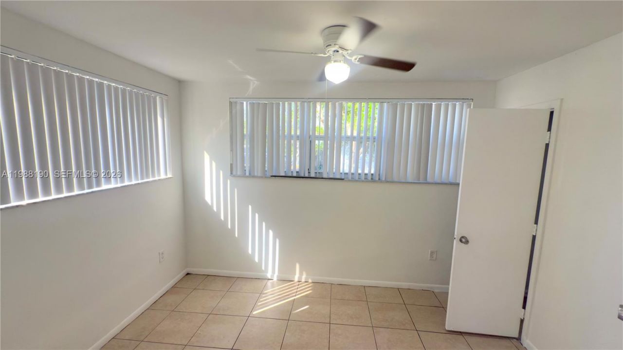 1411 NE 155th Ter , Unit 1411, North Miami Beach, FL 33162 Photo