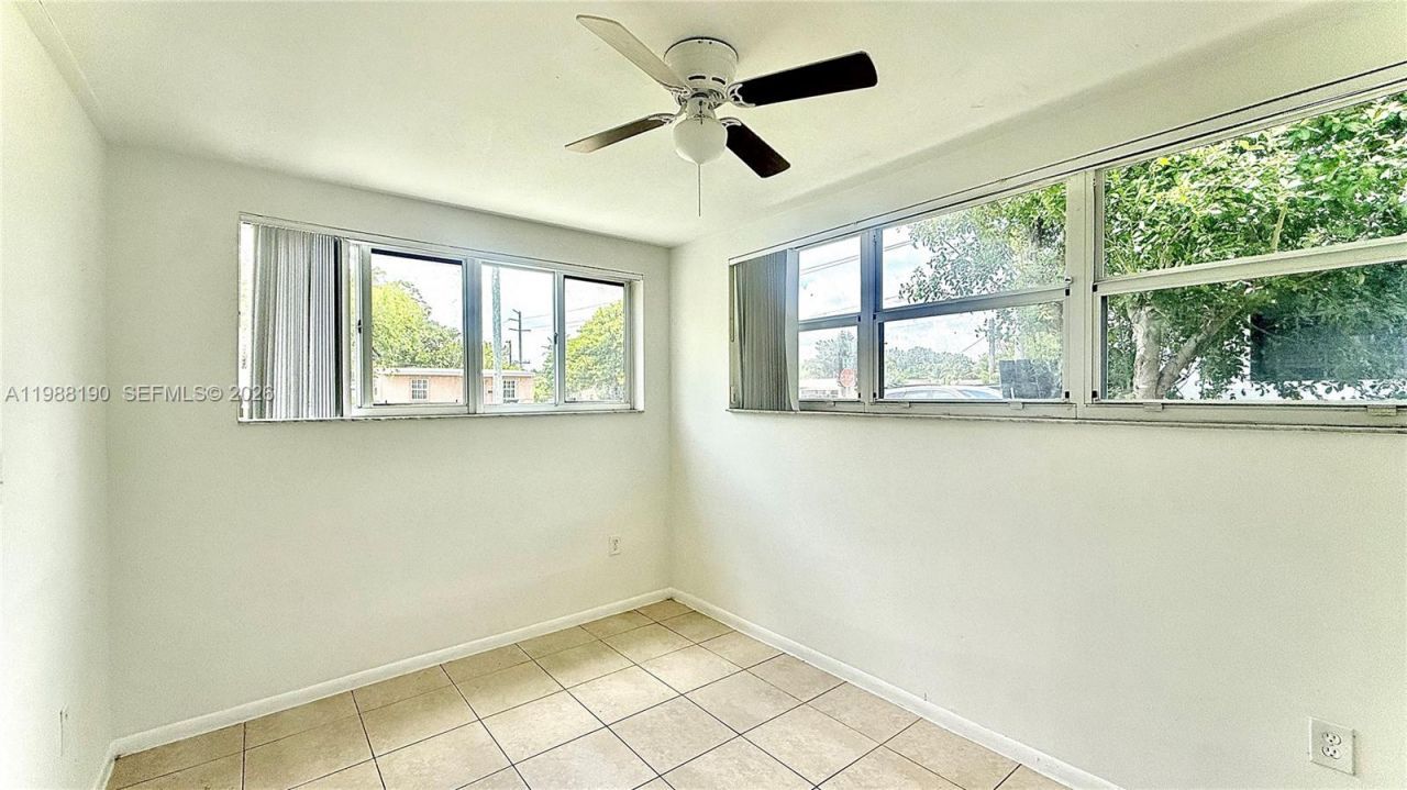 1411 NE 155th Ter, North Miami Beach, FL 33162 Photo
