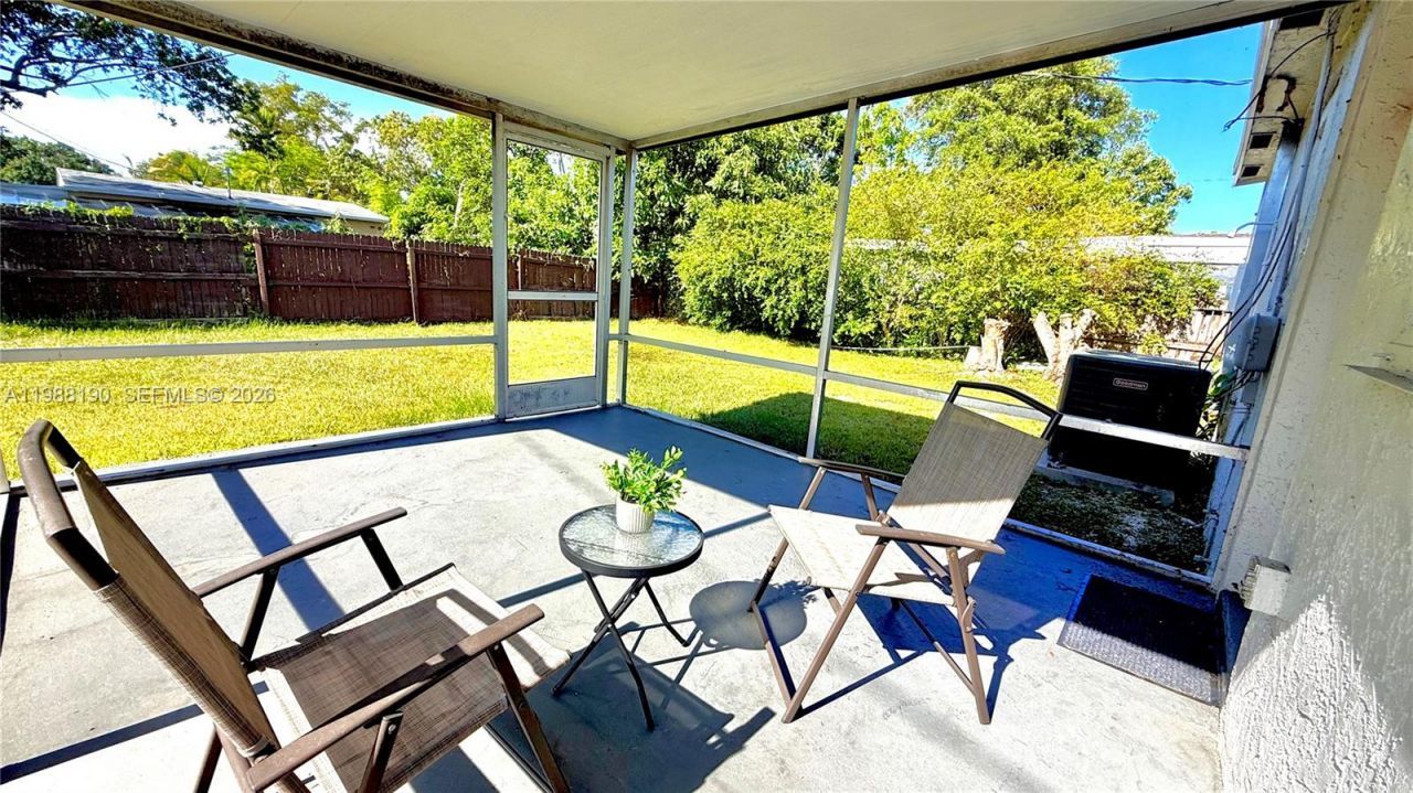 1411 NE 155th Ter, North Miami Beach, FL 33162 Photo
