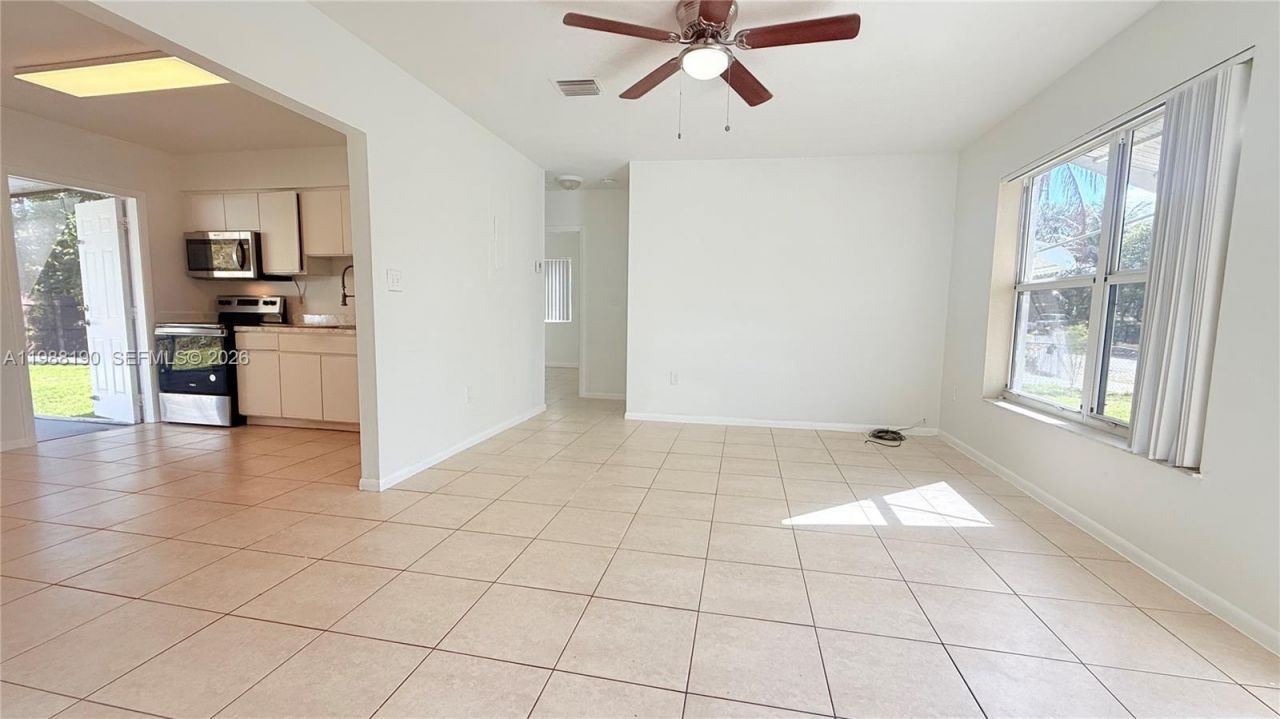 1411 NE 155th Ter, North Miami Beach, FL 33162 Photo