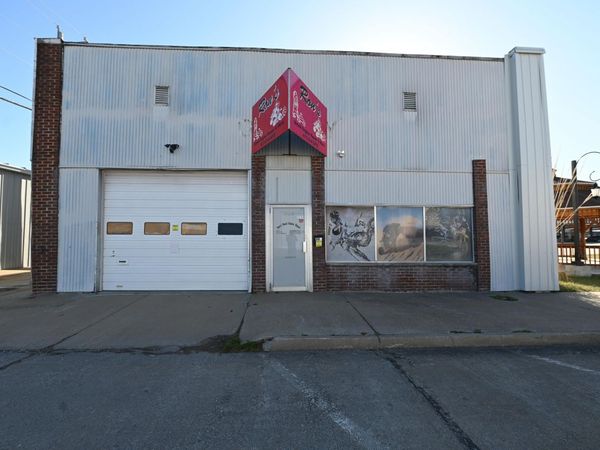 904 Broadway Street , Lamar, MO 64759