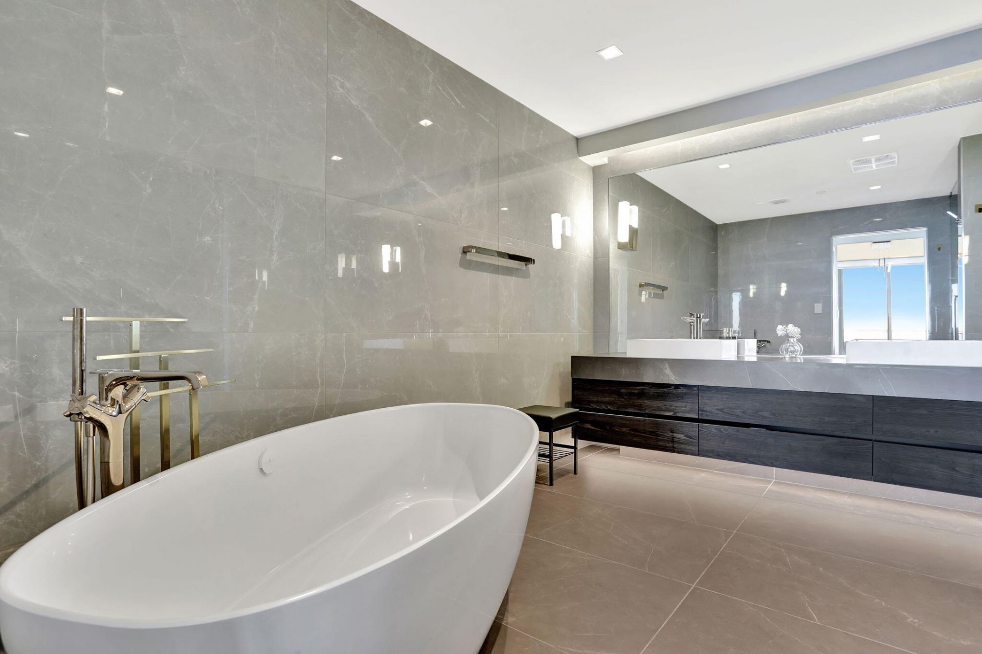 1116 N Ocean Boulevard, Unit 1102, Pompano Beach, FL 33062 Photo