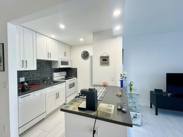 4501 S Ocean Boulevard, Unit E5, Lantana, FL 33480