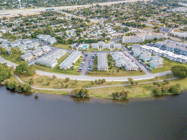 1980 Sunset Avenue, Unit 19, Lake Worth Beach, FL 33461