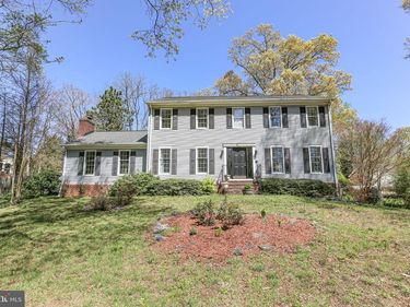 410 COLLINGWOOD DRIVE, FREDERICKSBURG, VA 22405