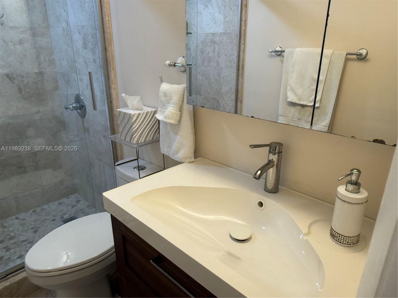 5033 NW 7th St, Unit 312, Miami, FL 33126 Photo