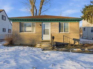 14731 Stephens Drive, Eastpointe, MI 48021