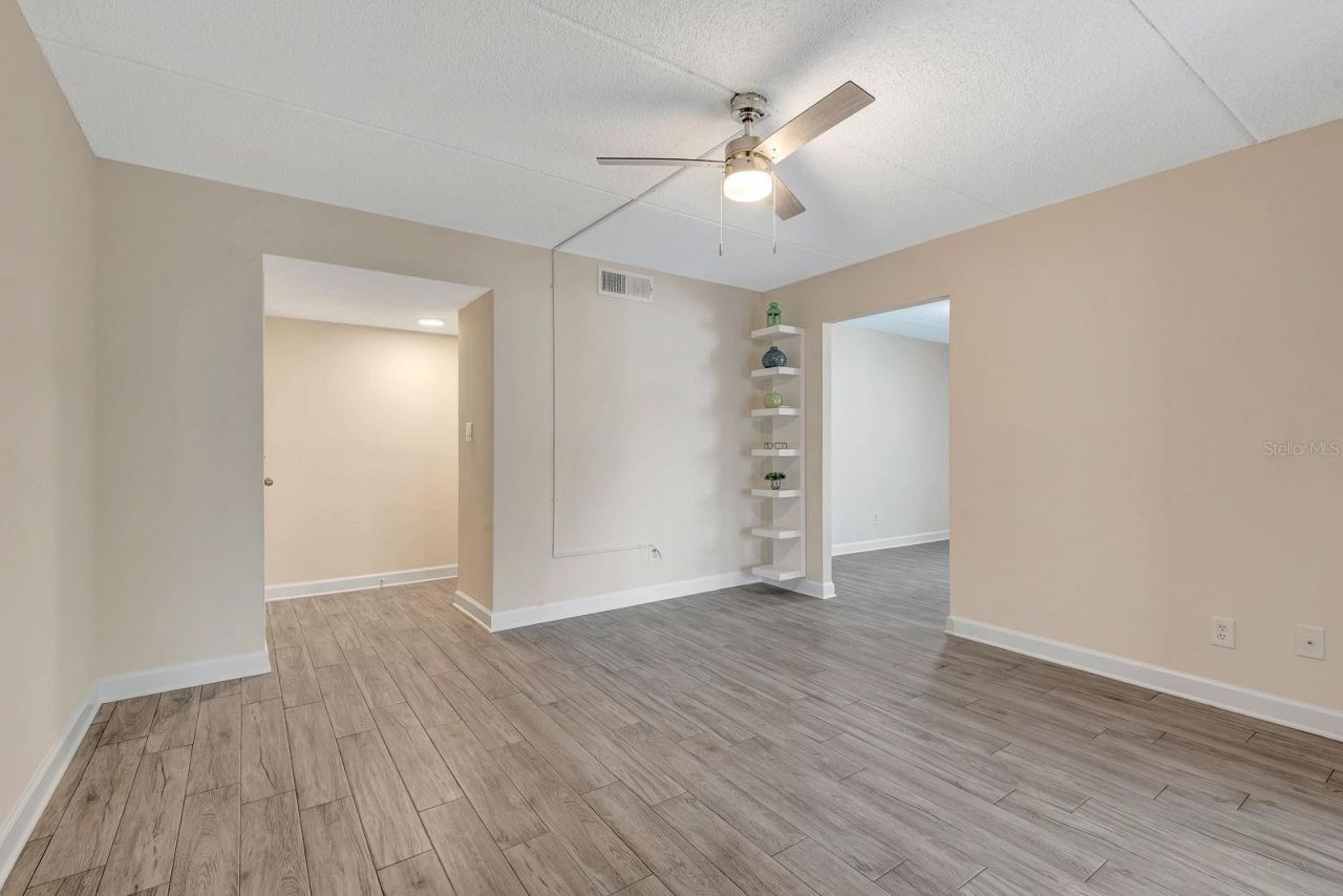 1122 84th Terrace N, Unit A, Saint Petersburg, FL 33702 Photo