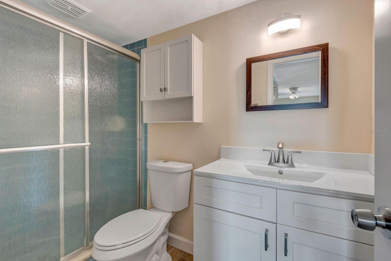 1122 84th Terrace N, Unit A, Saint Petersburg, FL 33702 Photo