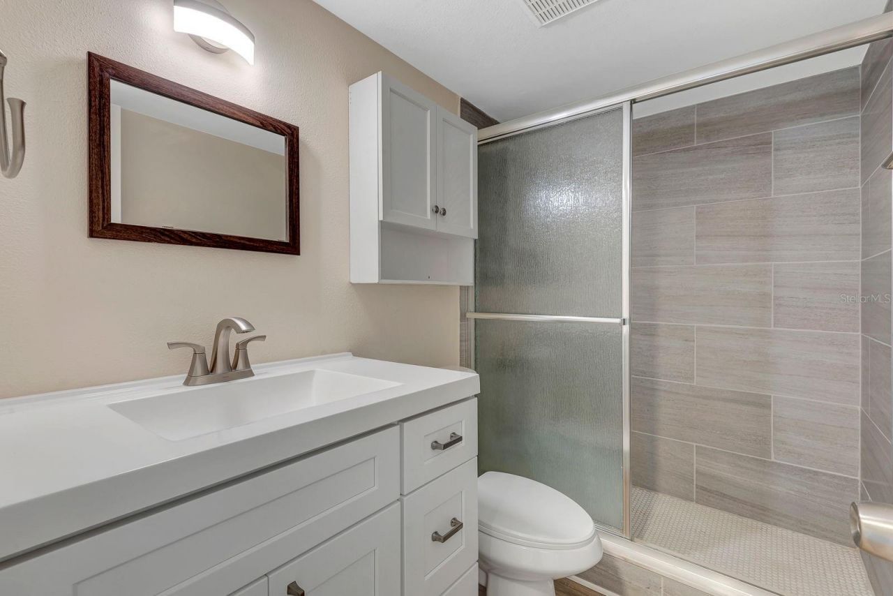 1122 84th Terrace N, Unit A, Saint Petersburg, FL 33702 Photo