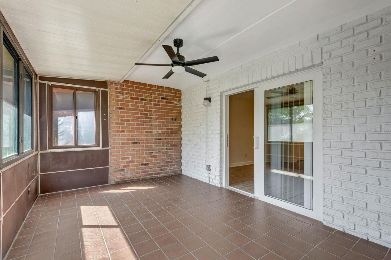 1122 84th Terrace N, Unit A, Saint Petersburg, FL 33702 Photo