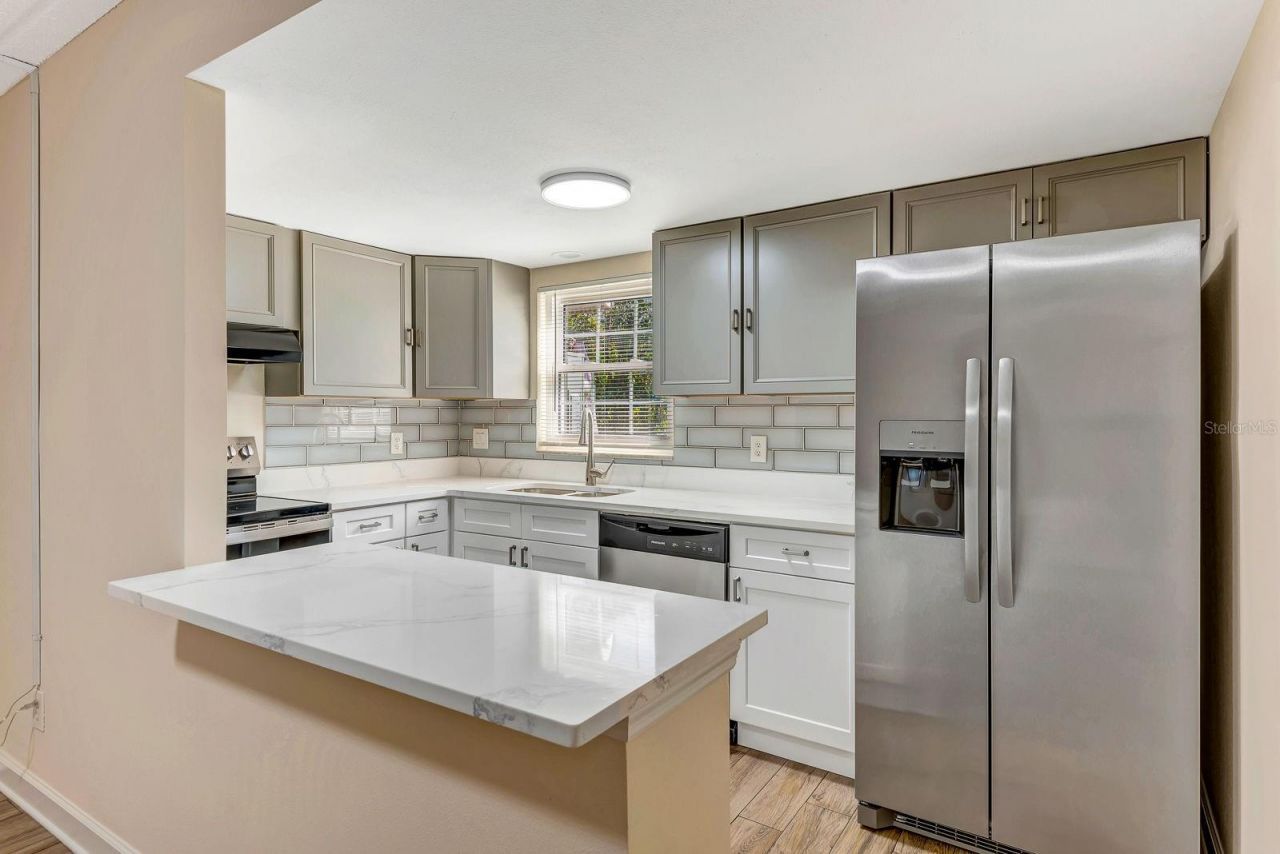 1122 84th Terrace N, Unit A, Saint Petersburg, FL 33702 Photo