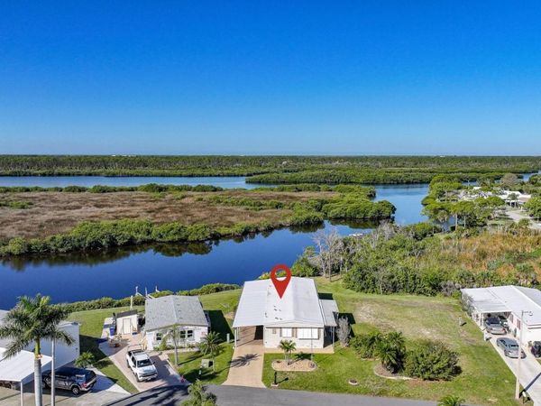 554 PARKWOOD AVENUE, NORTH PORT, FL 34287