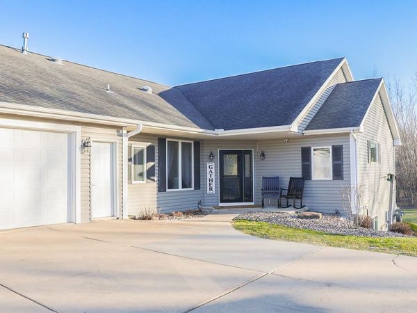 4884 Monarch Drive, Milton, WI 53563