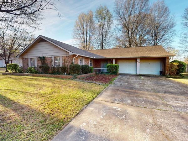 209 Clearview Acres Drive , Newbern, TN 38059