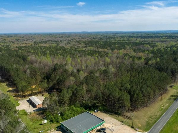 N AIRPORT Rd, Jasper, AL 35504