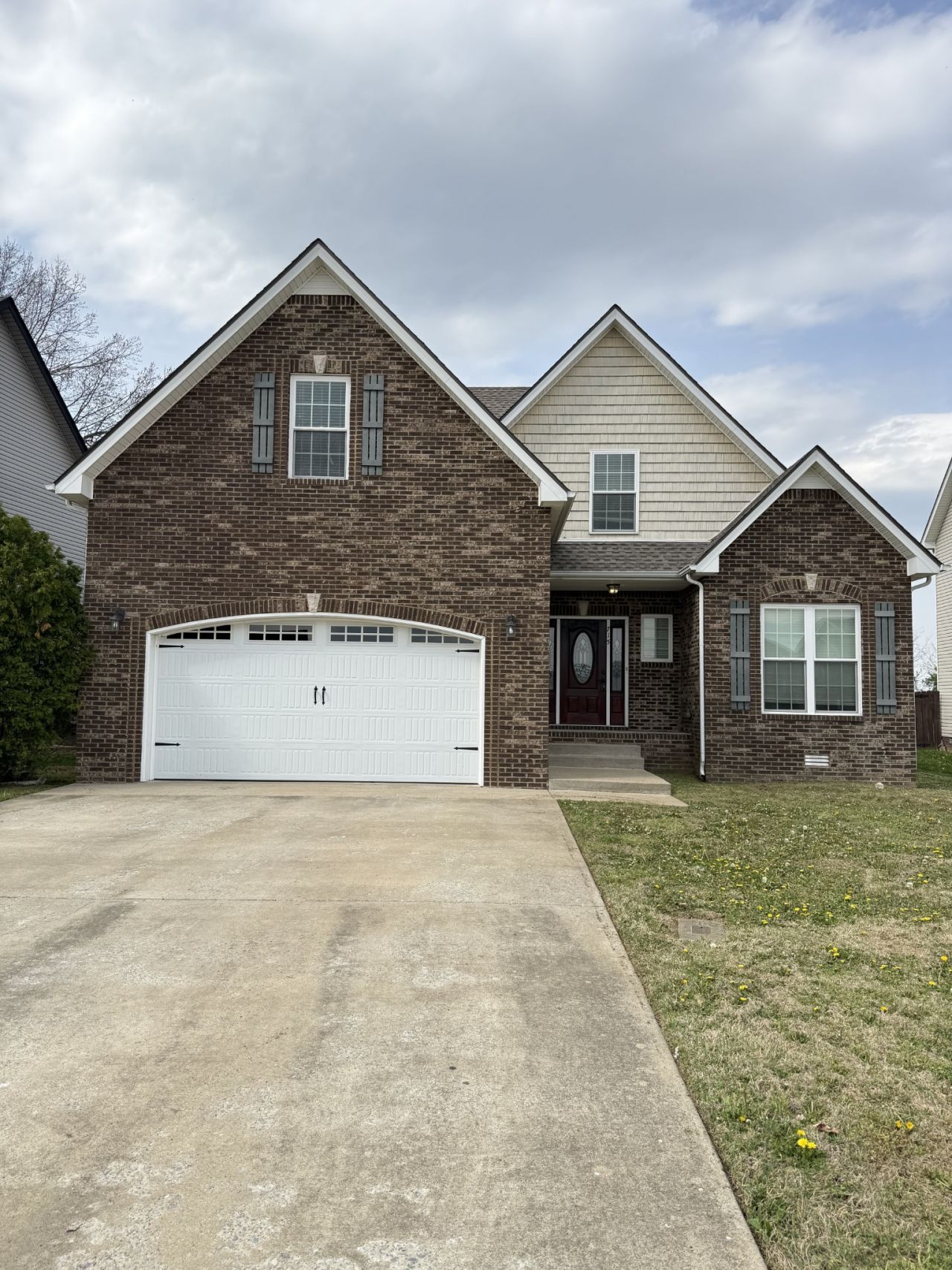 715 Ellie Nat Dr, Clarksville, TN 37040 Main Photo