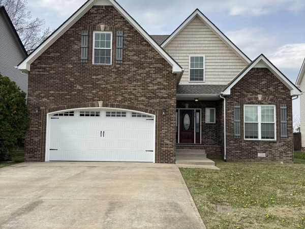 715 Ellie Nat Dr, Clarksville, TN 37040