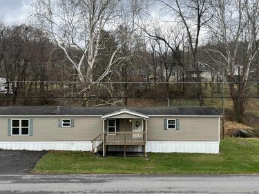 84 Benedum Run Road, Bridgeport, WV 26330