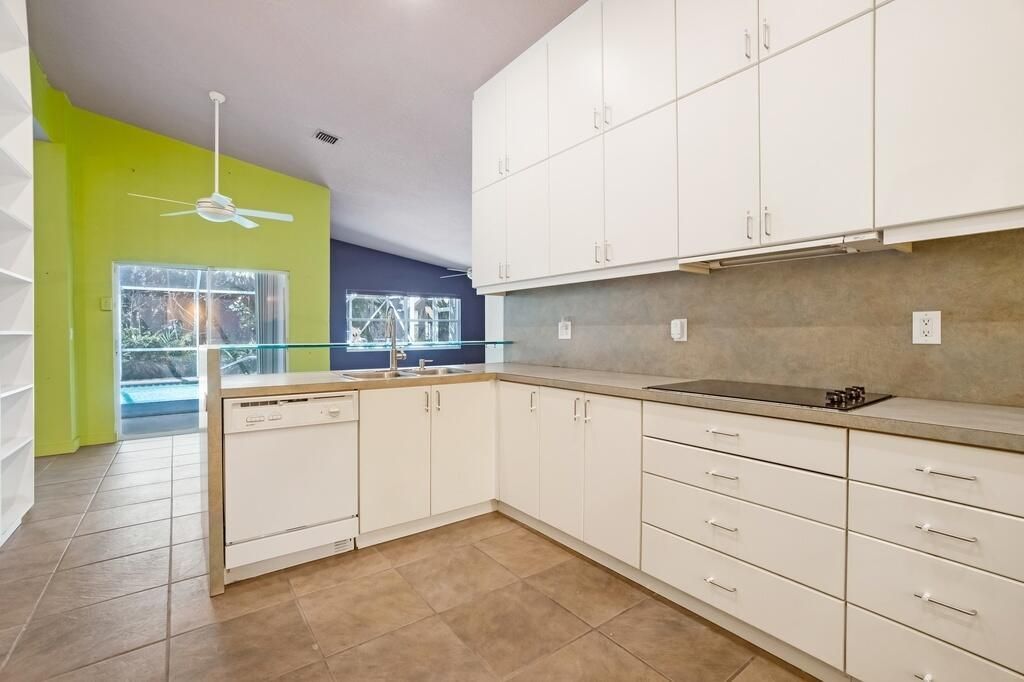 2534 Egret Lake Drive, Greenacres, FL 33413 Photo