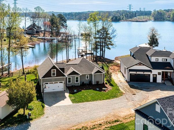 6511 Songbird Lane, Denver, NC 28037