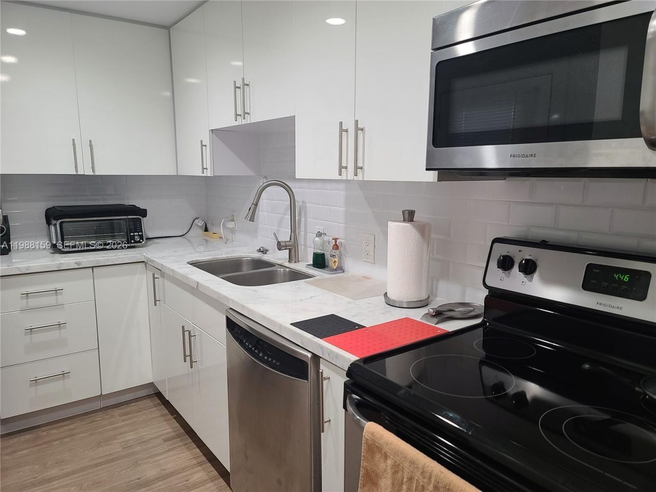 3475 N Country Club Dr , Unit 202, Aventura, FL 33180 Photo