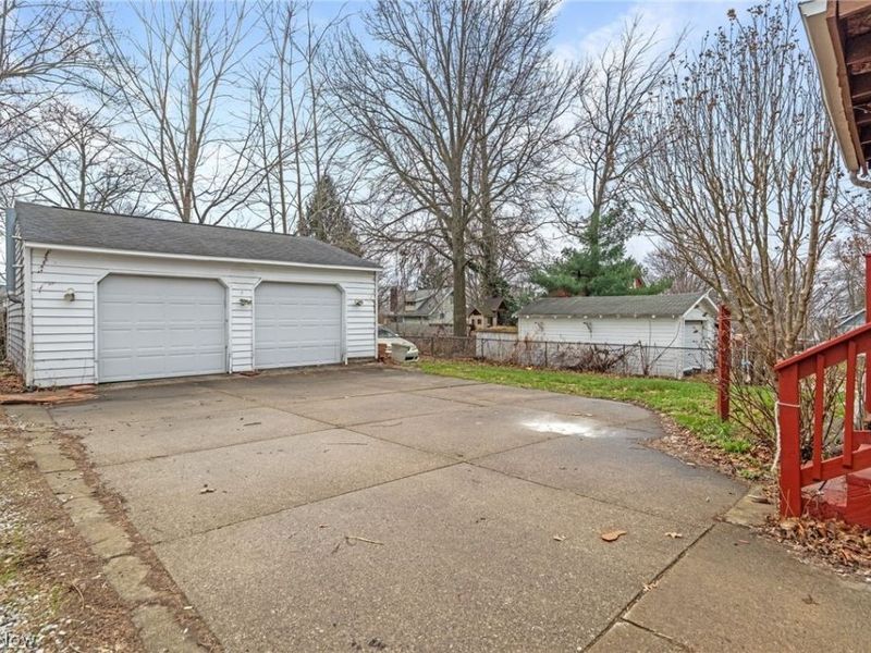 1516 Newton Street, Akron, OH 44305 Photo 3