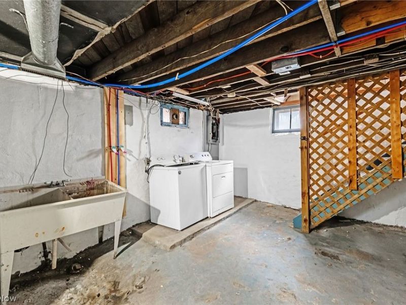 1516 Newton Street, Akron, OH 44305 Photo 32