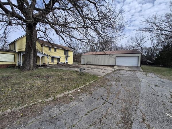 10823 Harper Road, Fredonia, KS 66736